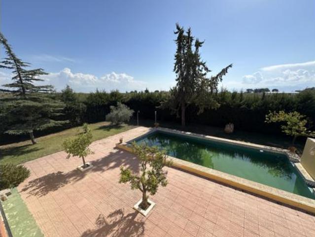 Chalet en venta en San Pedro, Úbeda