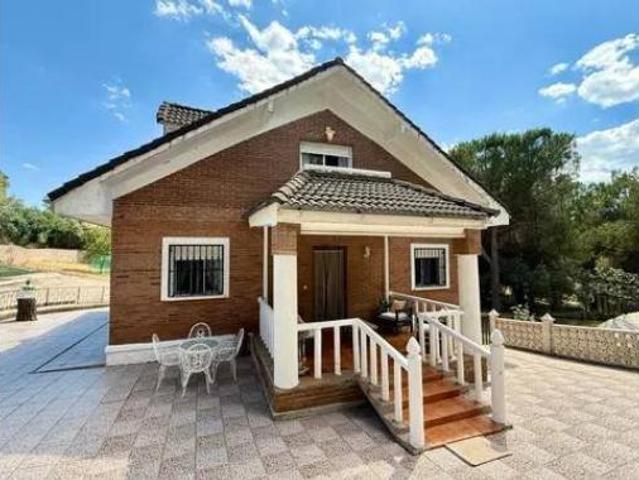 Chalet en venta en Peñarrubia, Uceda