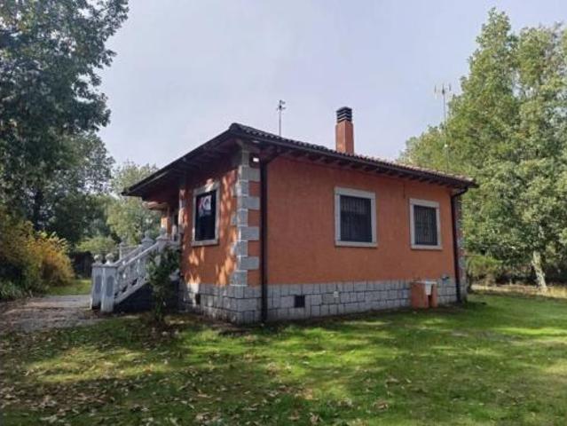 Villa en venta en Umbrías