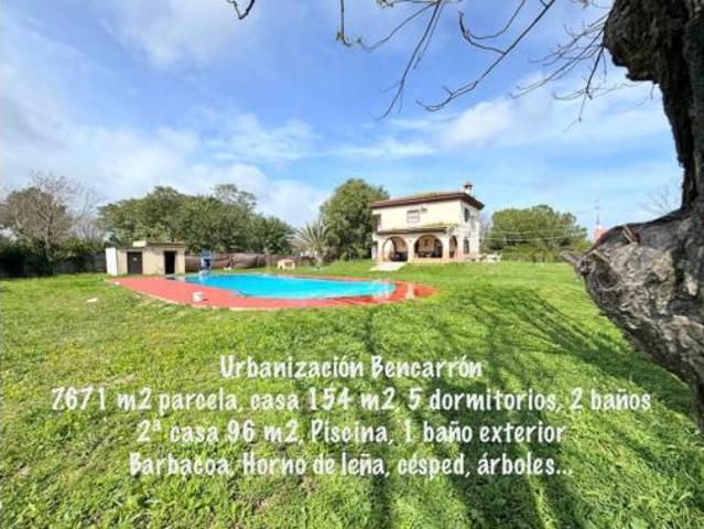 Chalet en venta en Utrera, Andalucía