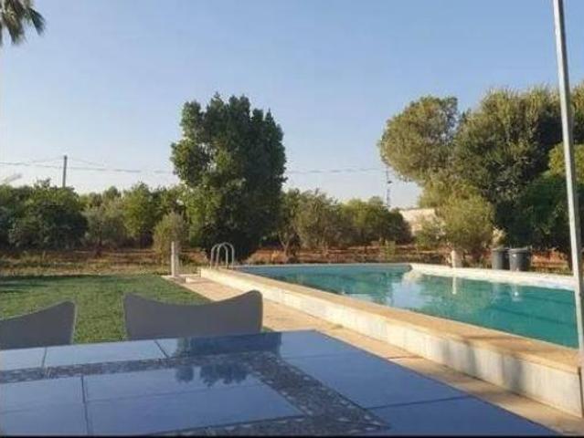 Chalet en venta en Utrera, Andalucía