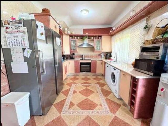 Chalet en venta en Utrera, Andalucía