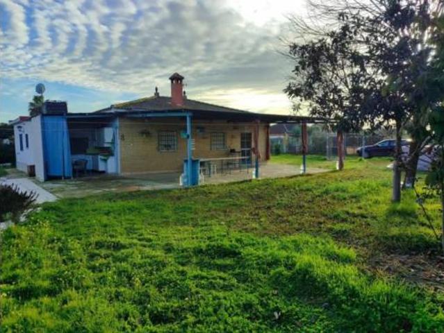 Chalet en venta en Utrera, Andalucía