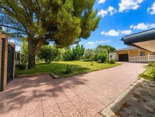 Chalet en venta en Valdeavero, Madrid