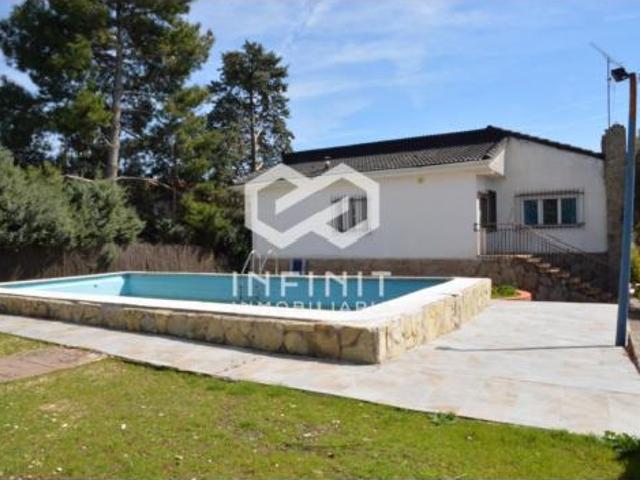 Chalet en venta en Sotolargo, Valdeaveruelo