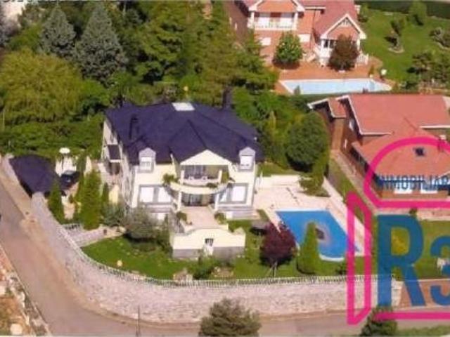 Chalet en venta en Valdefresno, Castilla y León
