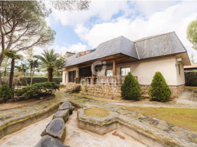 Chalet en venta en Urbanización Las Charquillas, Valdemorillo