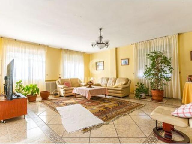 Chalet en venta en Valdemorillo, Madrid