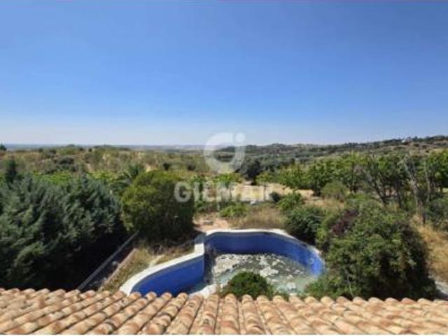 Villa en venta en Valdemorillo, Urbanización Las Charquillas