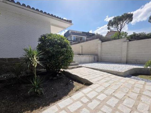 Chalet en venta en Navarredonda, Valdemorillo