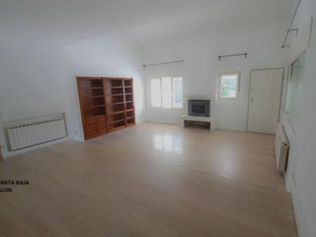 Chalet en venta en Valdemorillo, Madrid