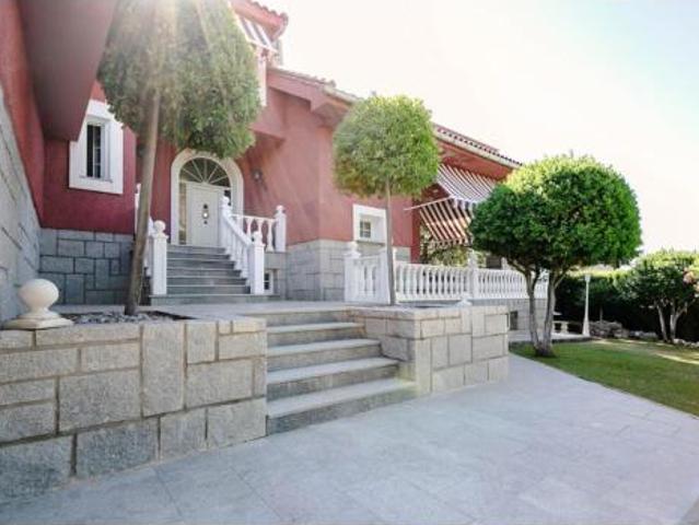Chalet en venta en Pino Alto, Valdemorillo