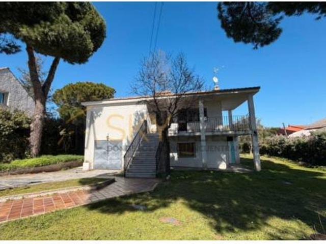 Chalet en venta en Valdemorillo, Madrid