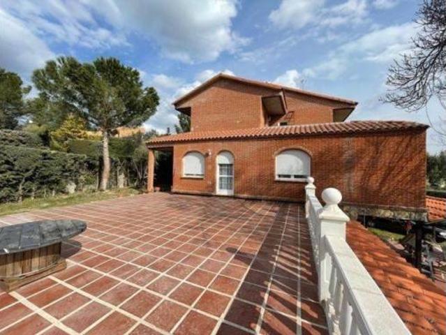 Chalet en venta en Cerro Alarcón, Valdemorillo