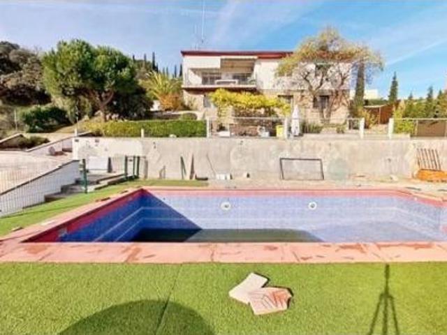 Chalet en venta en Navarredonda, Valdemorillo