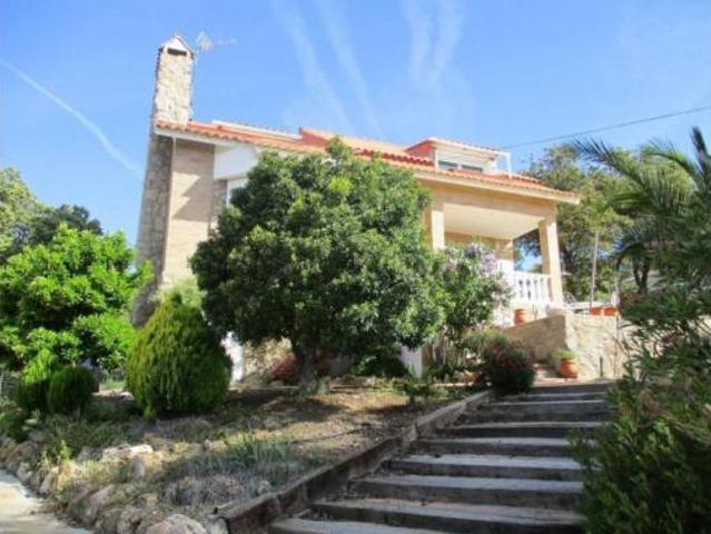 Villa en venta en Valdemorillo