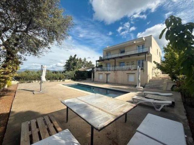Villa en venta en Valdemorillo, Cerro Alarcón