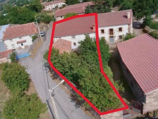 Chalet en venta en Valdeolea, Cantabria