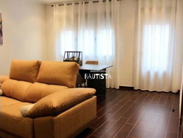 Villa en venta en Valdepeñas