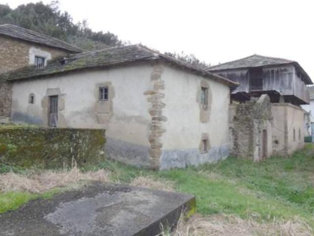 Chalet en venta en Valdés, Asturias