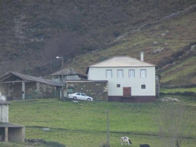 Chalet en venta en Almuña, Valdés