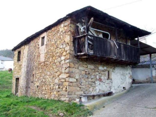 Chalet en venta en Valdés, Asturias