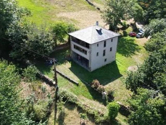 Chalet en venta en Valdés, Asturias
