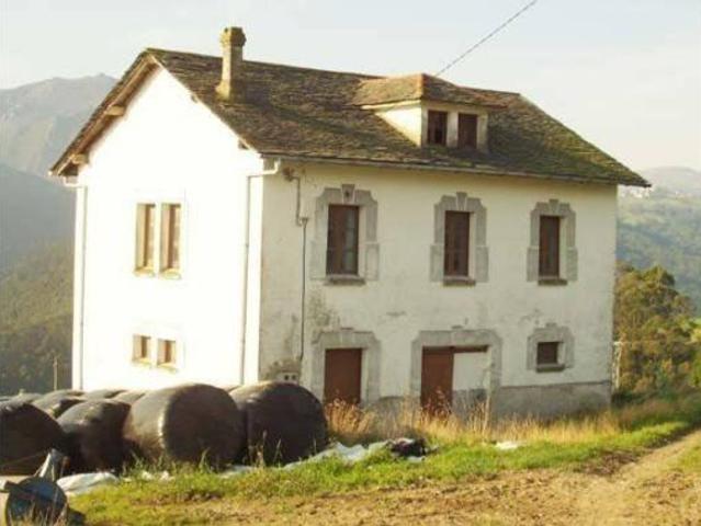 Chalet en venta en Valdés, Asturias