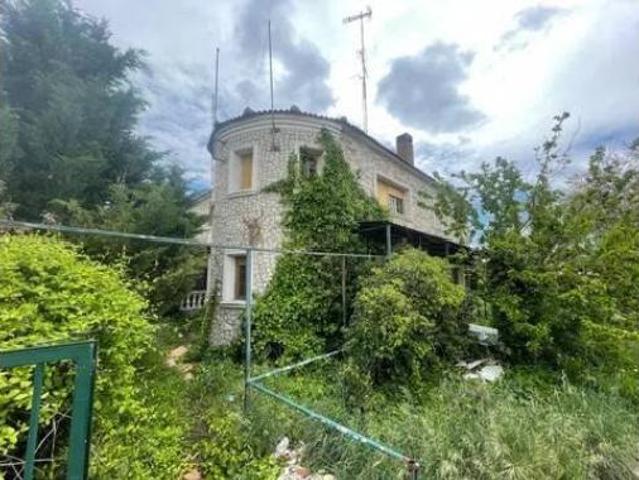 Chalet en venta en Valdestillas, Castilla y León