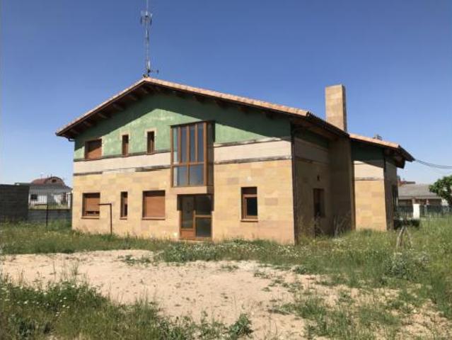 Villa en venta en Valdestillas Villa en venta en Valdestillas