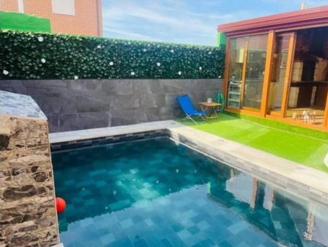 Chalet en venta en Valdestillas, Castilla y León