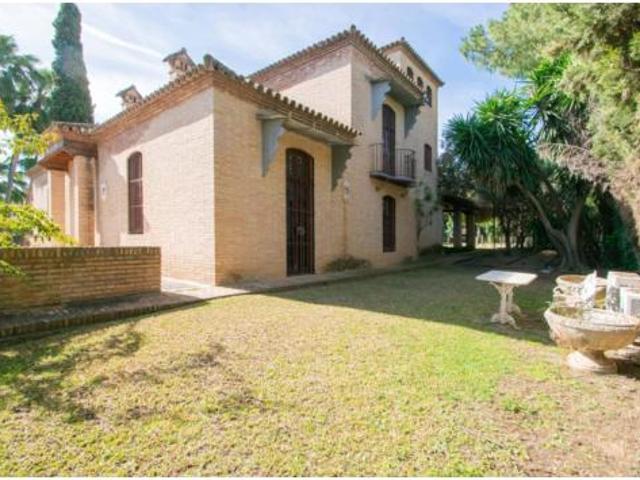 Chalet en venta en Gines, Andalucía