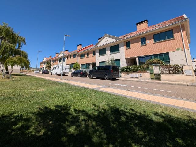 Villa en venta en Arroyo De La Encomienda, La Vega