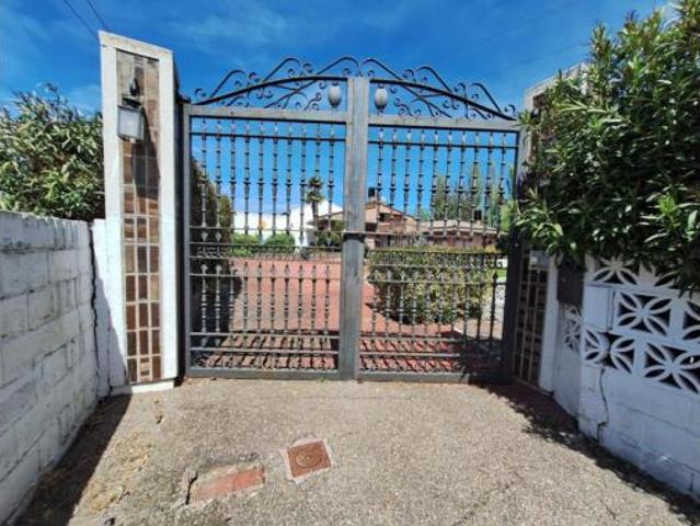Villa en venta en Valladolid, La Overuela