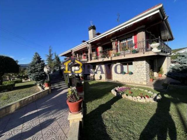 Chalet en venta en Santiago de Tudela, Valle De Mena