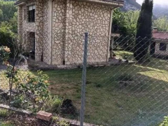 Chalet en venta en Valle De Sedano, Castilla y León