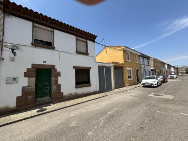 Chalet en venta en Valtierra, Navarra