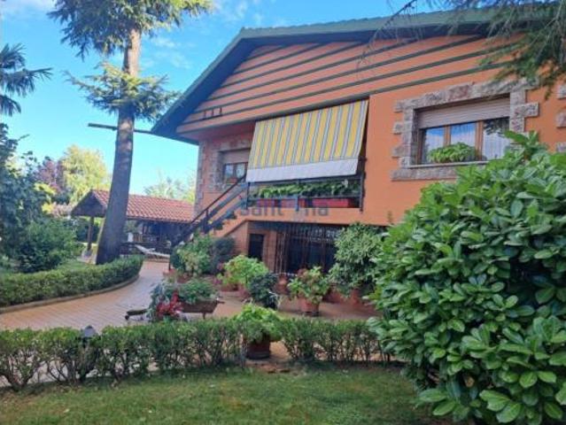 Chalet en venta en Valverde De La Virgen, Castilla y León