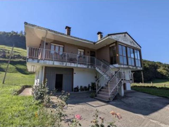 Chalet en venta en Vega De Pas, Cantabria
