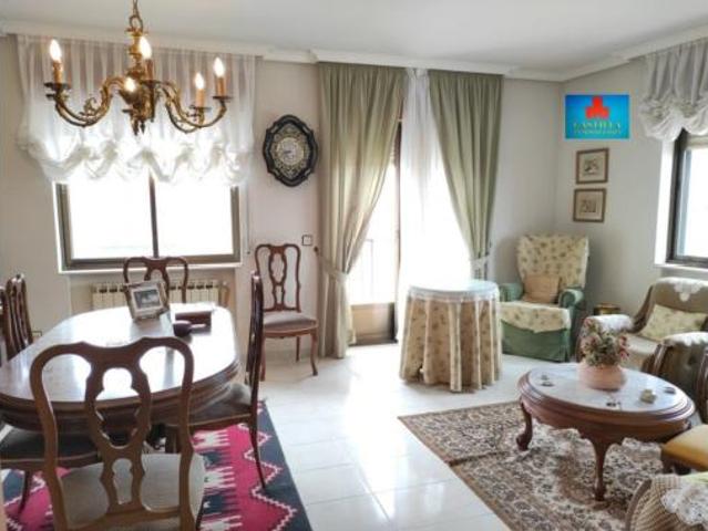 Chalet en venta en Velayos, Castilla y León