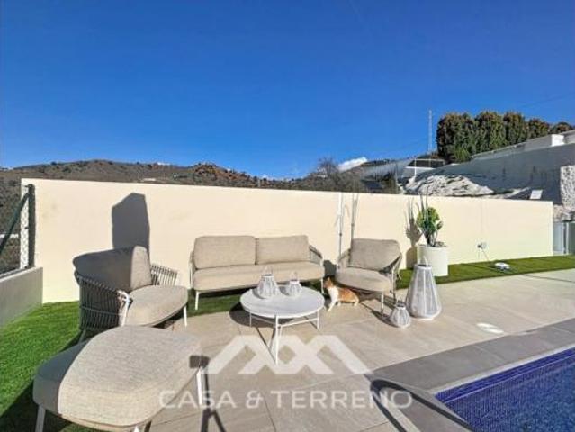 Chalet en venta en Cruz del Cordero, La Axarquía