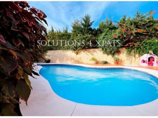 Villa en venta en Vélez-málaga, El Tomillar