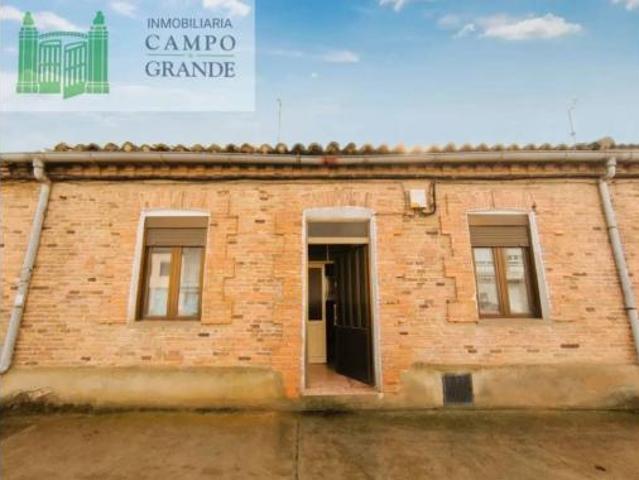 Chalet en venta en Venta De Baños, Castilla y León