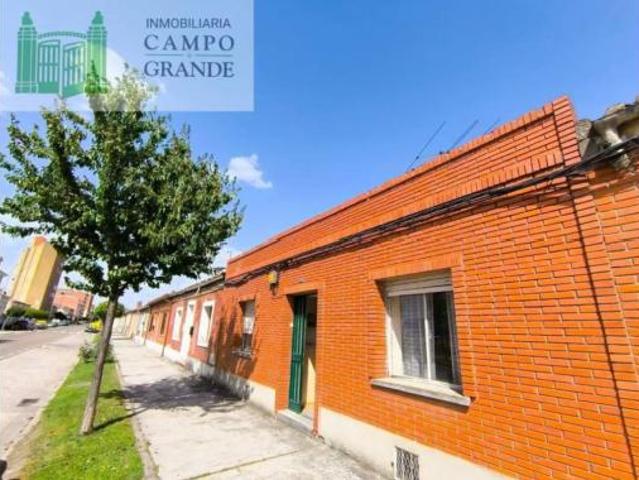Chalet en venta en Venta De Baños, Castilla y León