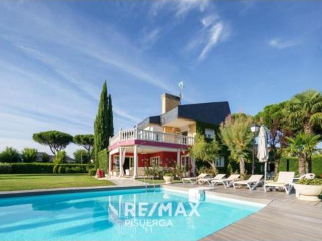Villa en venta en Viana De Cega