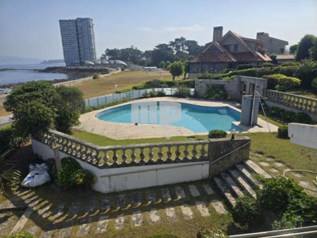 Chalet en venta en Coruxo, Vigo