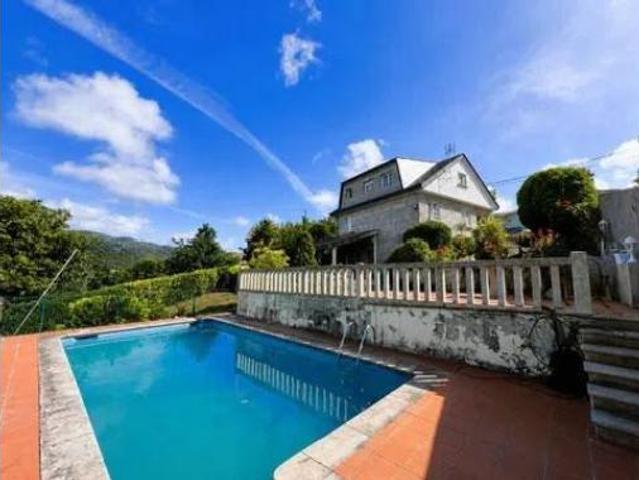Chalet en venta en Coruxo, Vigo