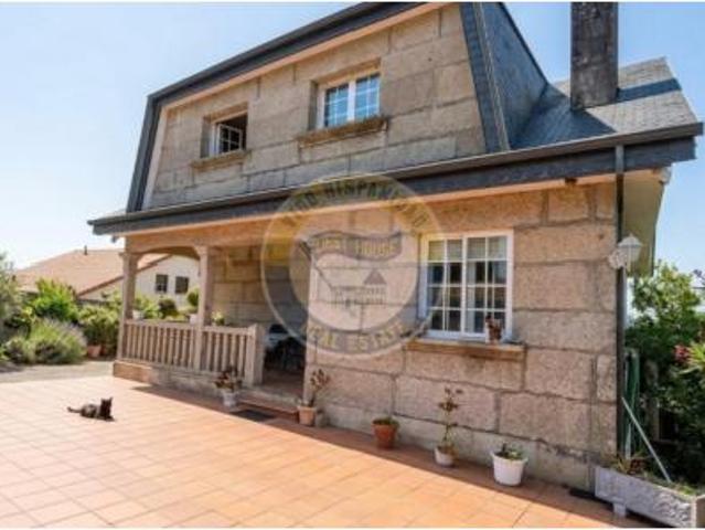 Chalet en venta en Coruxo, Vigo