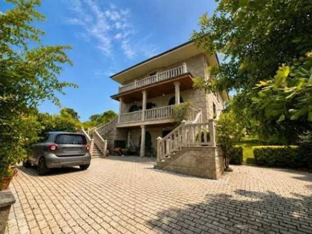 Chalet en venta en Vigo, Galicia
