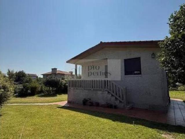 Chalet en venta en Coruxo, Vigo
